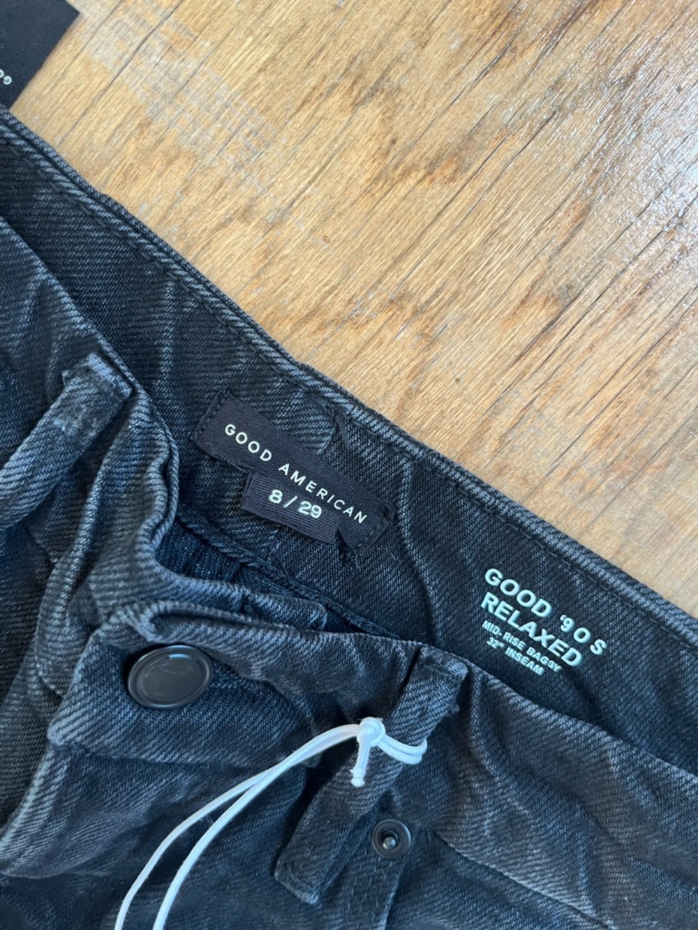 Good American Good 90s Relaxed Jeans - Picture 3 of 6